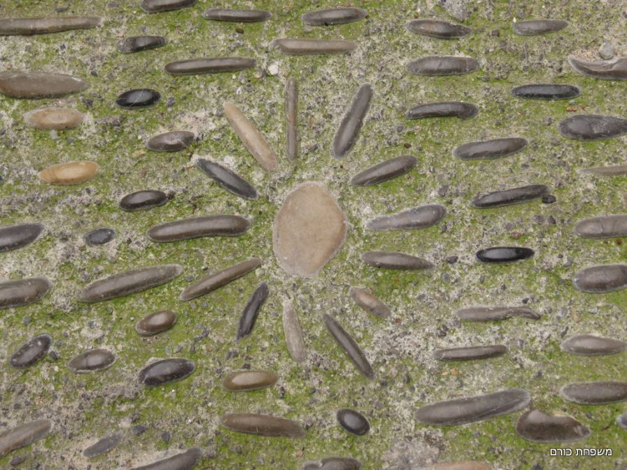 מדרכה מרוצפת ב Saint Paul De Vence