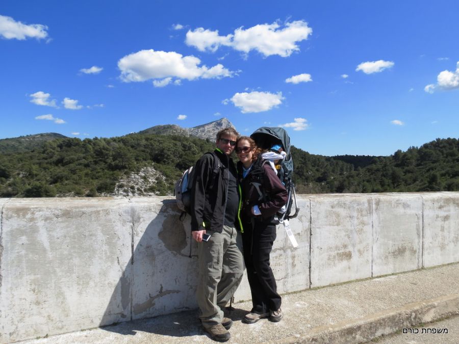 חן וליאור על סכר אגם Zola