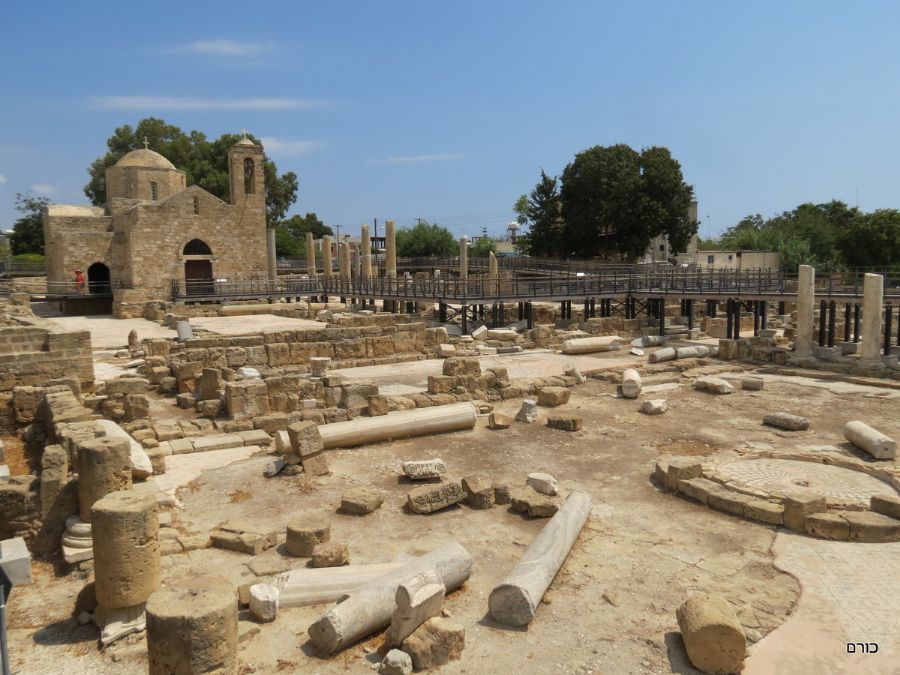שרידי פאפוס העתיקה ליד Ayia Kyriaki