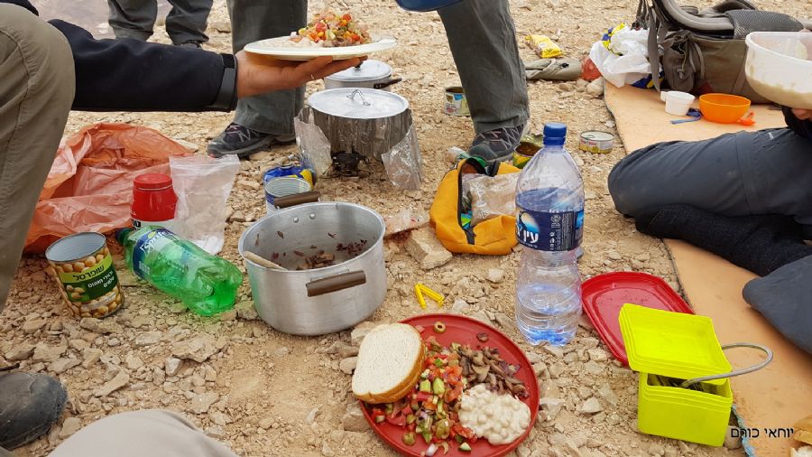 ארוחת צהרים טעימה