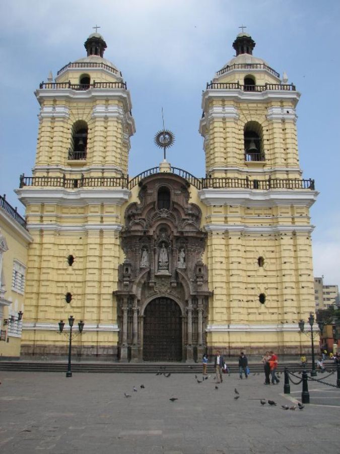 San Francsico church with the undergournd tombs