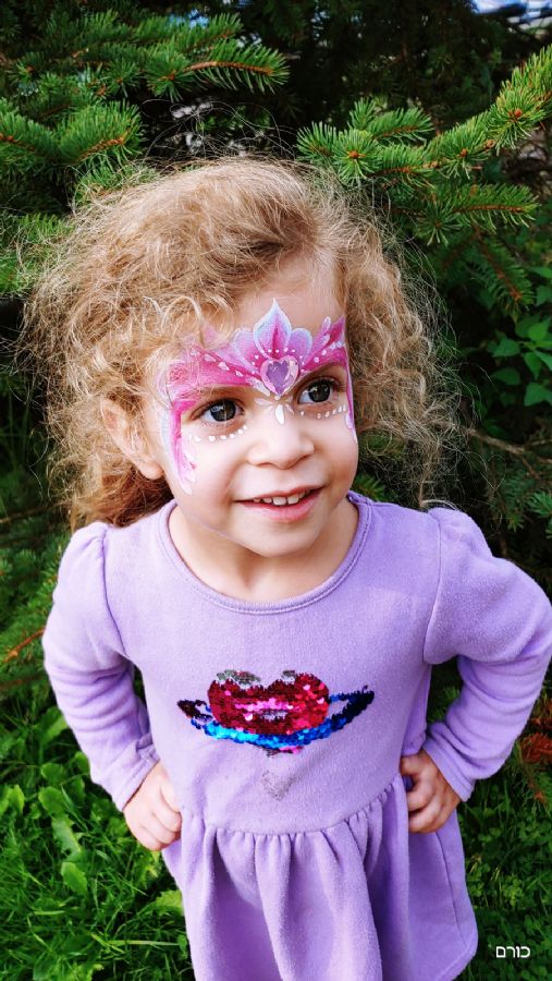 ציורי פנים בעמק קטובסצקה