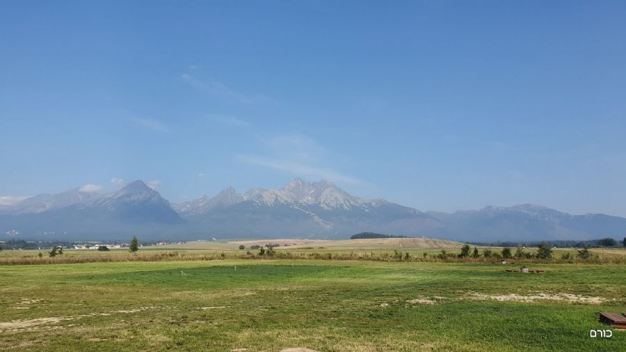 הנוף הרי הטטרה הגבוהים מנקודת הלינה