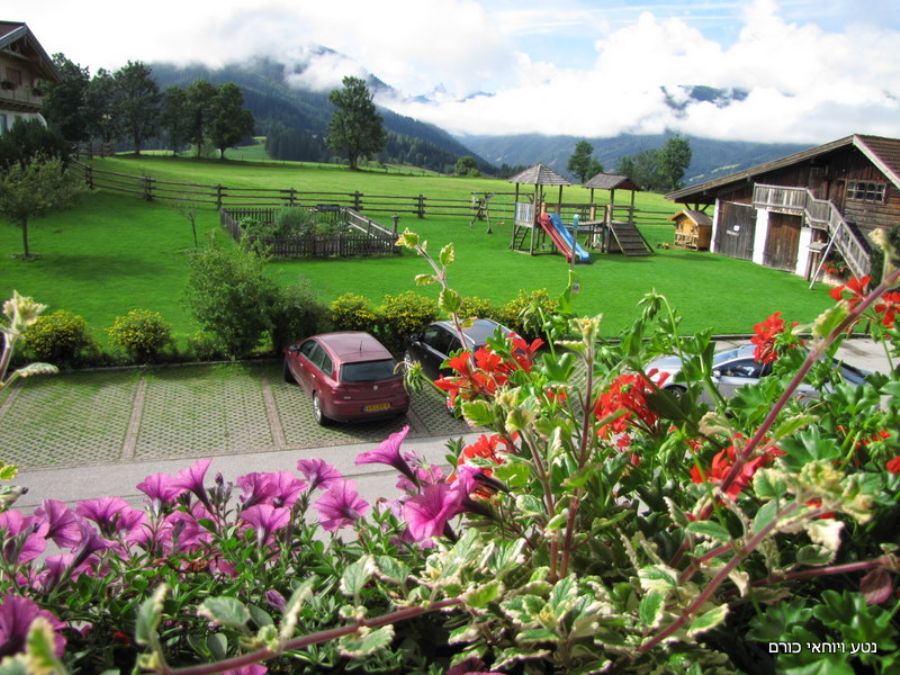 הנוף מחדר המלון וינטארבאור