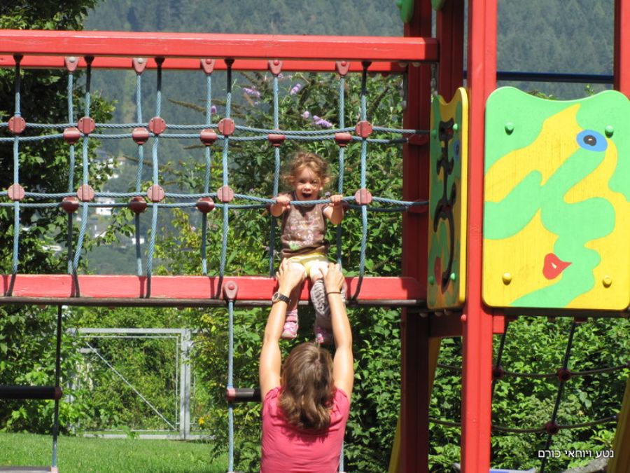 גן שעשועים ומבוך בעולם הקריסטלים של סברובסקי